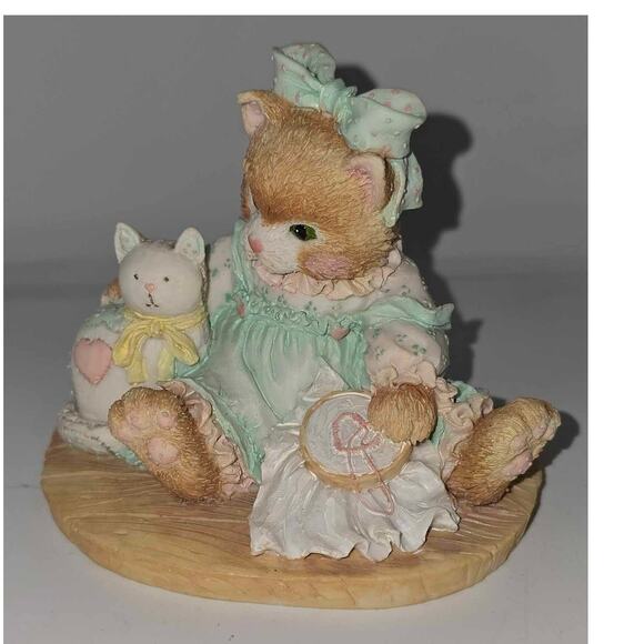 Enesco Calico Cats "Friendship Is Sewn Stitch by Stitch" 627933 - Picture 1 of 5
